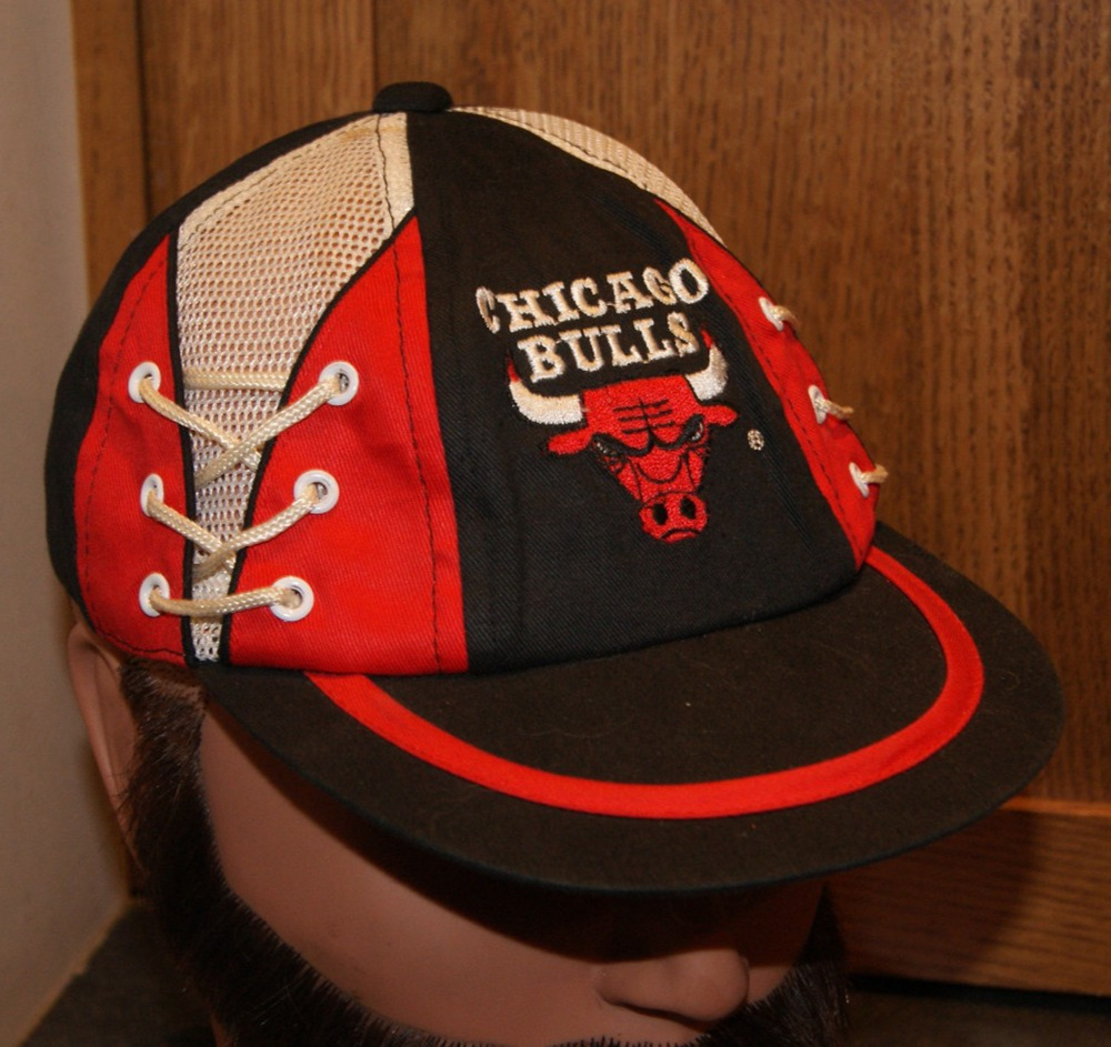 RARE Chicago Bulls Youth 3-7 yrs Stretch Fit Hat Cap Strings, Mesh Vintage 90s